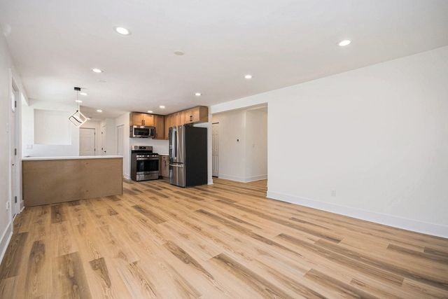 1943 Mayfair Avenue, Westchester, IL 60154