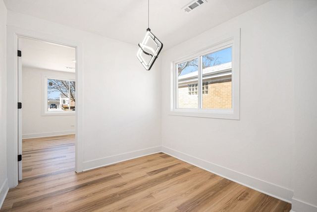 1943 Mayfair Avenue, Westchester, IL 60154