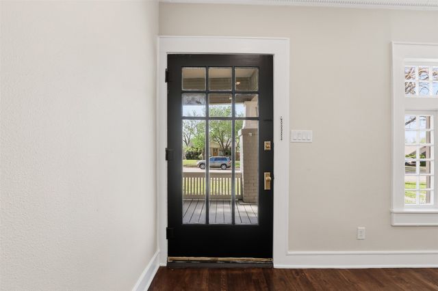 4708 Birchman Avenue, Fort Worth, TX 76107