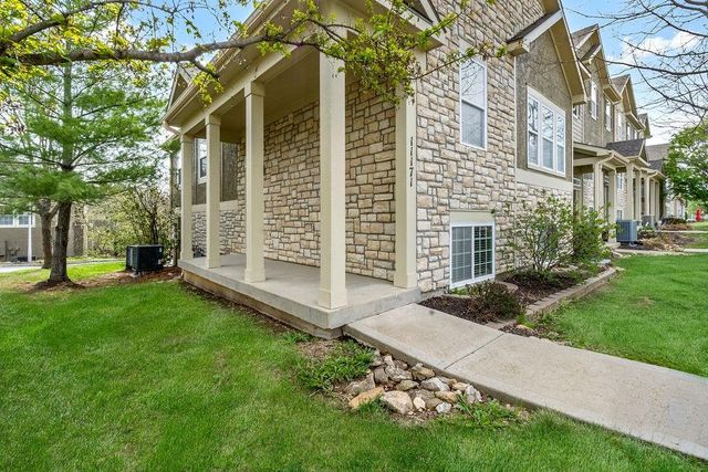 11171 S Woodsonia Drive, Olathe, KS 66061