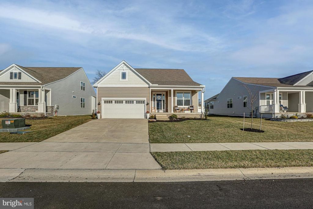 Image 2 of property listing at 507 CHERRY BARK RD, Middletown, DE 19709