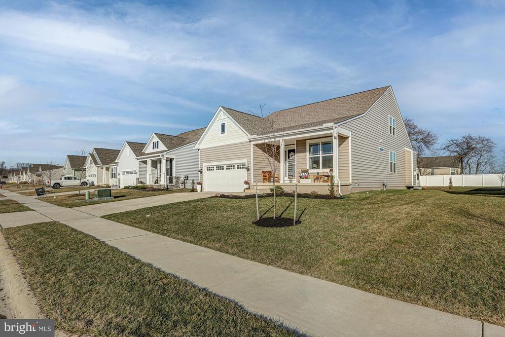 Image 3 of property listing at 507 CHERRY BARK RD, Middletown, DE 19709