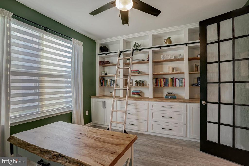 Image 38 of property listing at 507 CHERRY BARK RD, Middletown, DE 19709