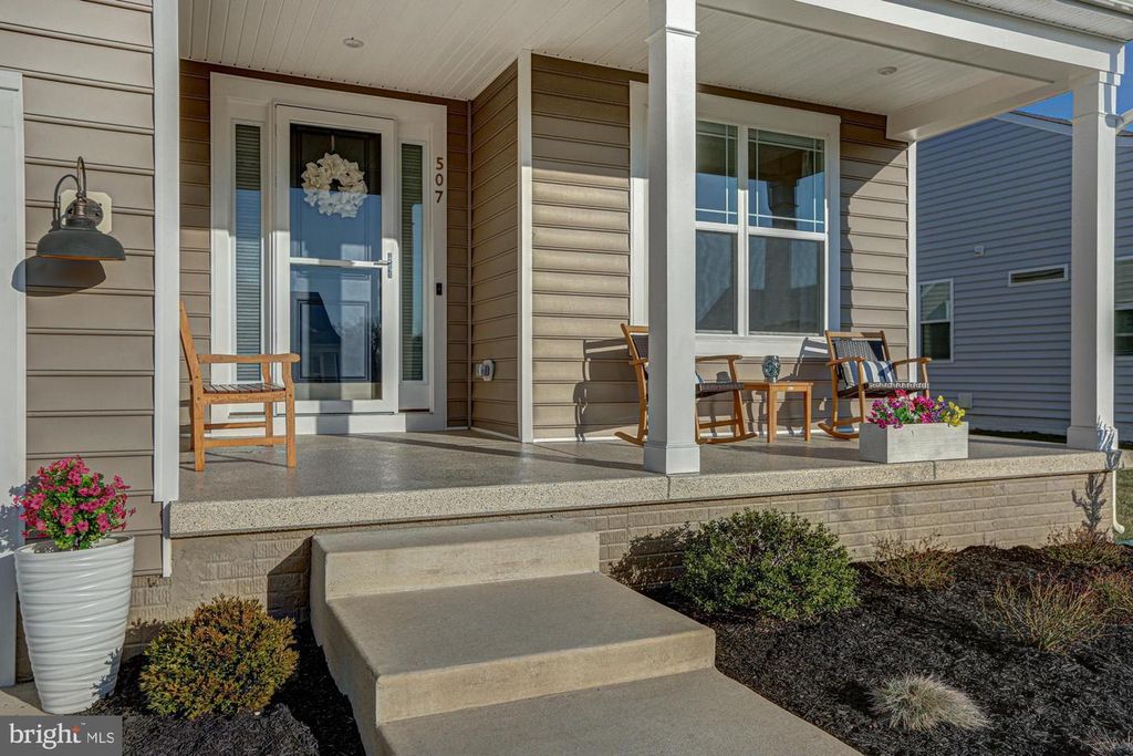Image 5 of property listing at 507 CHERRY BARK RD, Middletown, DE 19709