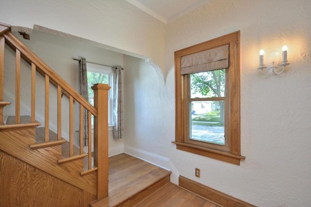 357 N 60th STREET, Milwaukee, WI 53213