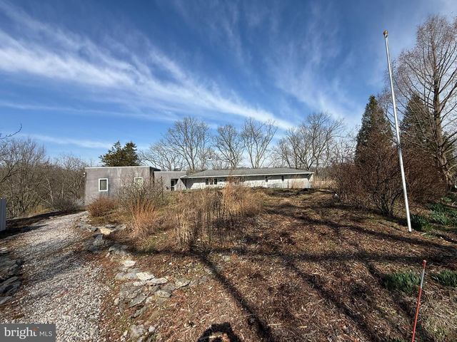 16 SPRINGFIELD ROAD, Newville, PA 17241