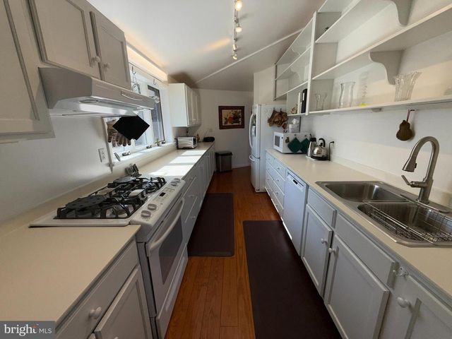 16 SPRINGFIELD ROAD, Newville, PA 17241