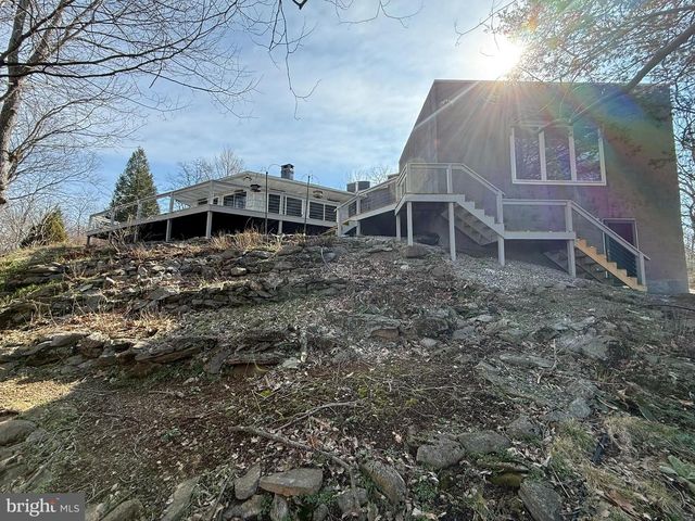 16 SPRINGFIELD ROAD, Newville, PA 17241