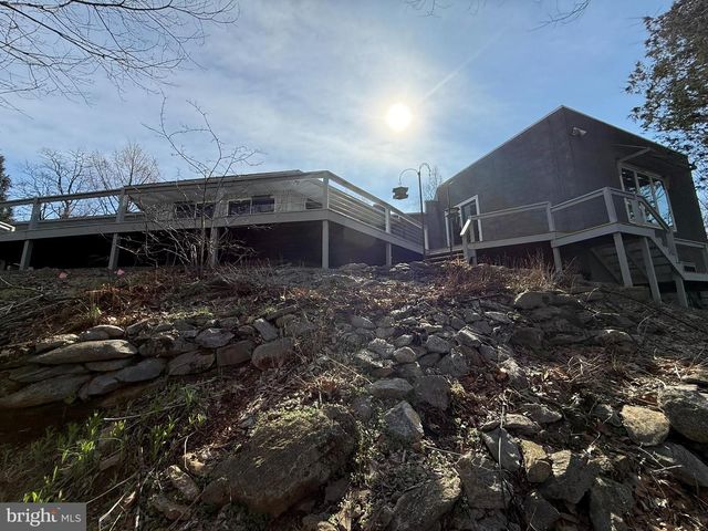16 SPRINGFIELD ROAD, Newville, PA 17241