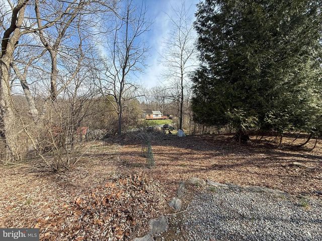 16 SPRINGFIELD ROAD, Newville, PA 17241