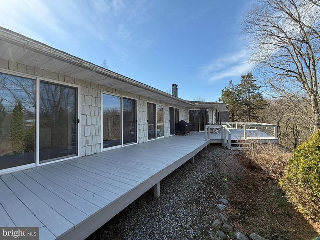 16 SPRINGFIELD ROAD, Newville, PA 17241