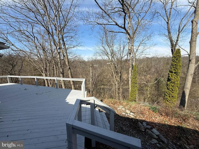 16 SPRINGFIELD ROAD, Newville, PA 17241