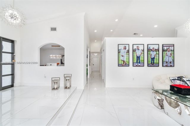 9701 SW 56th Ter, Miami, FL 33173