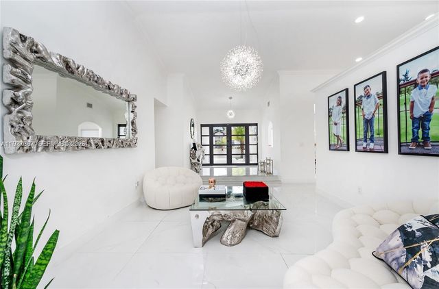 9701 SW 56th Ter, Miami, FL 33173