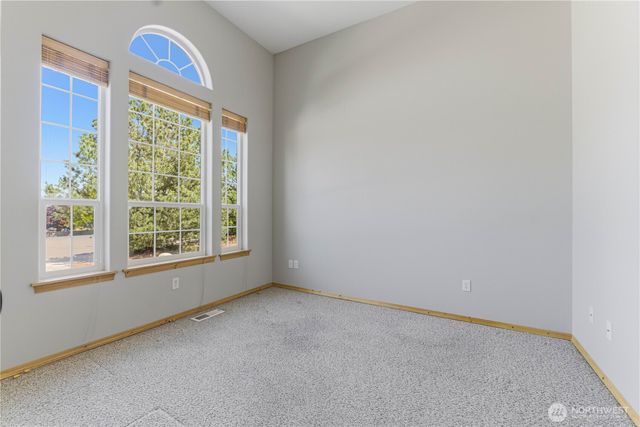 308 Kray Ike Court, Wenatchee, WA 98801