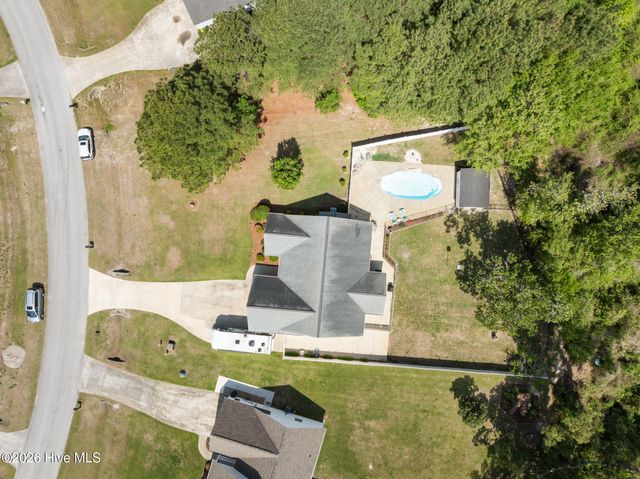 116 Bur Oaks Boulevard, Newport, NC 28570