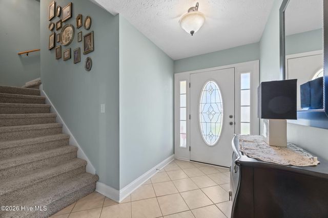 116 Bur Oaks Boulevard, Newport, NC 28570