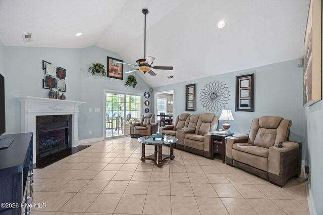 116 Bur Oaks Boulevard, Newport, NC 28570