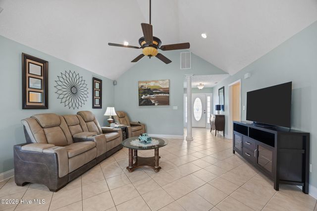 116 Bur Oaks Boulevard, Newport, NC 28570