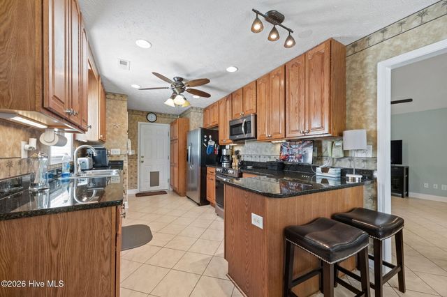 116 Bur Oaks Boulevard, Newport, NC 28570