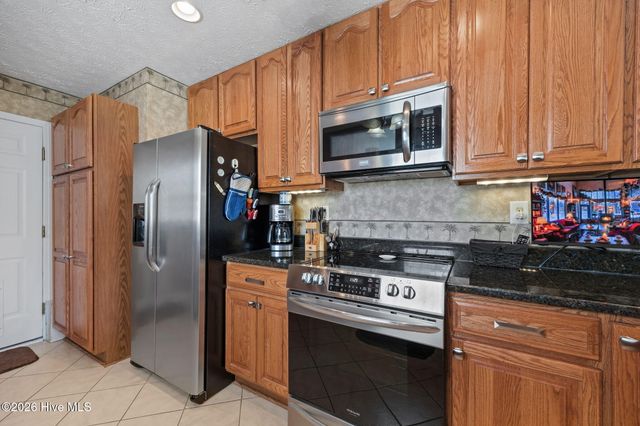 116 Bur Oaks Boulevard, Newport, NC 28570