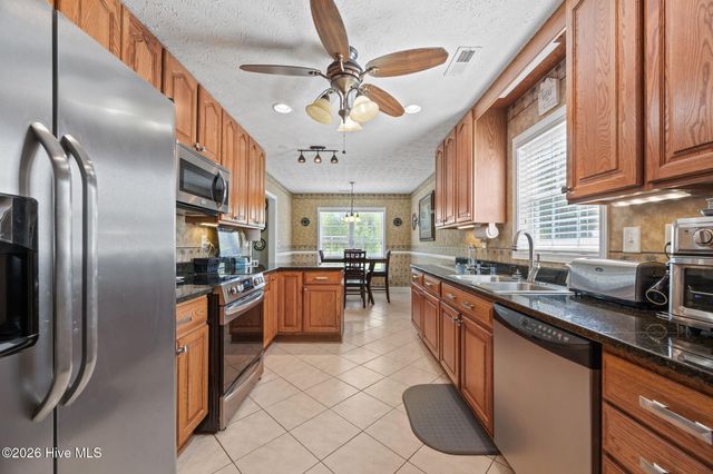 116 Bur Oaks Boulevard, Newport, NC 28570