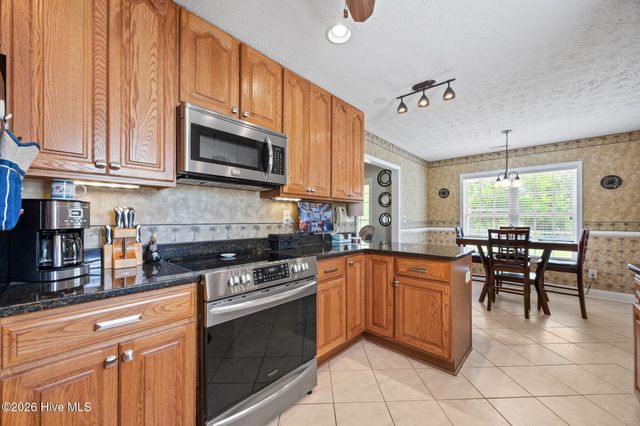 116 Bur Oaks Boulevard, Newport, NC 28570