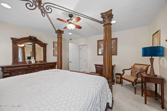 116 Bur Oaks Boulevard, Newport, NC 28570