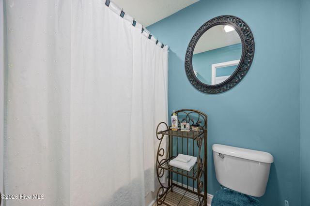 116 Bur Oaks Boulevard, Newport, NC 28570