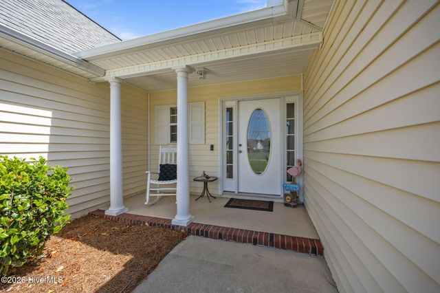 116 Bur Oaks Boulevard, Newport, NC 28570