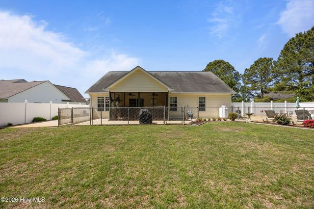 116 Bur Oaks Boulevard, Newport, NC 28570