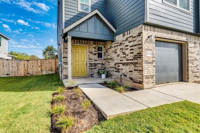 194 George Neggan LN, Bastrop, TX 78602