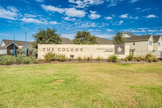 194 George Neggan LN, Bastrop, TX 78602