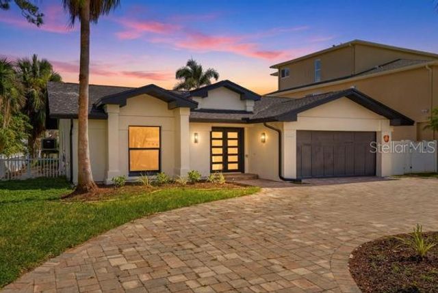567 BAYWOOD DRIVE S, Dunedin, FL 34698