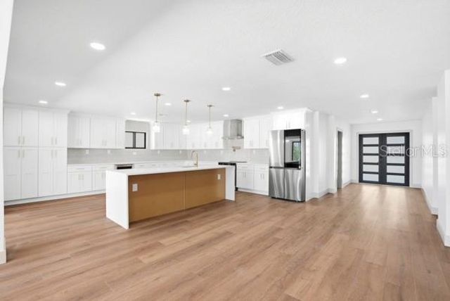 567 BAYWOOD DRIVE S, Dunedin, FL 34698