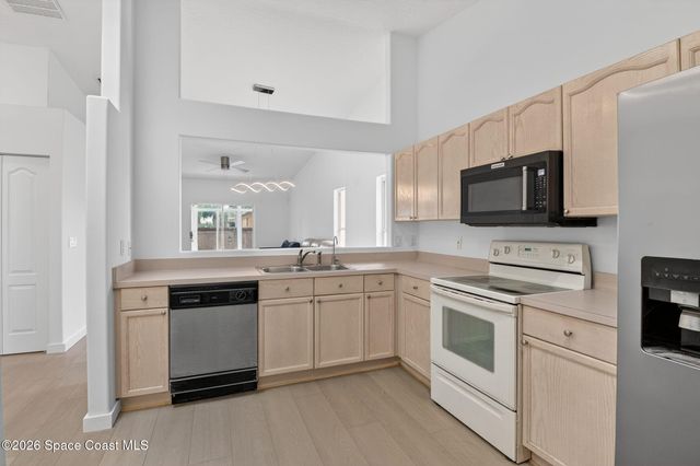 75 Coral Sea Way 14, Satellite Beach, FL 32937