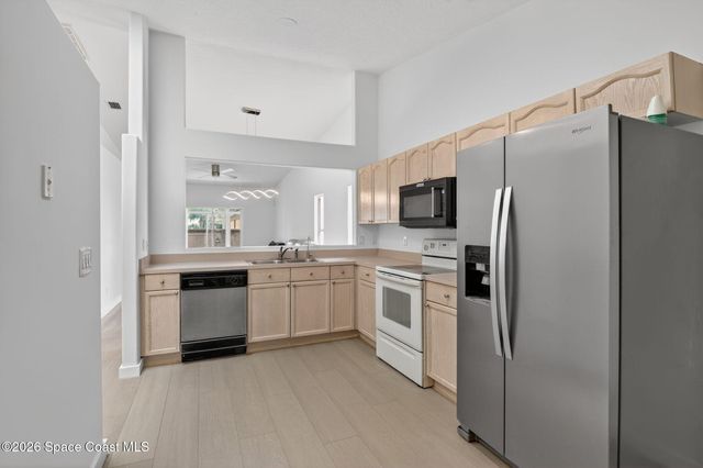 75 Coral Sea Way 14, Satellite Beach, FL 32937