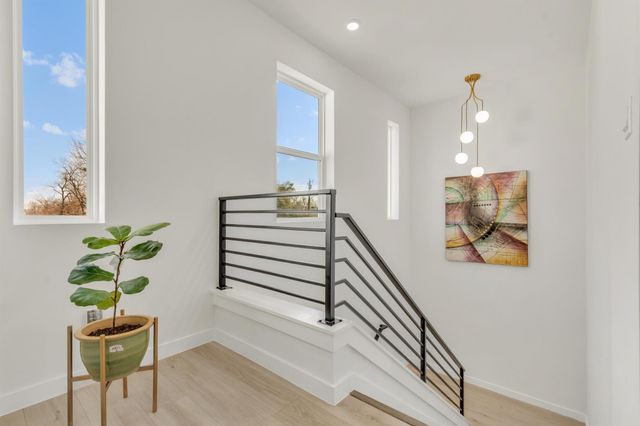 2307 Lathan LN, Taylor, TX 76574