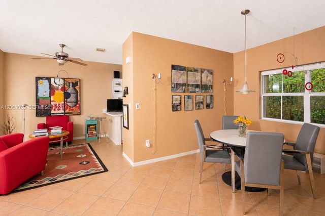 1115 Weeping Willow Way, Hollywood, FL 33019