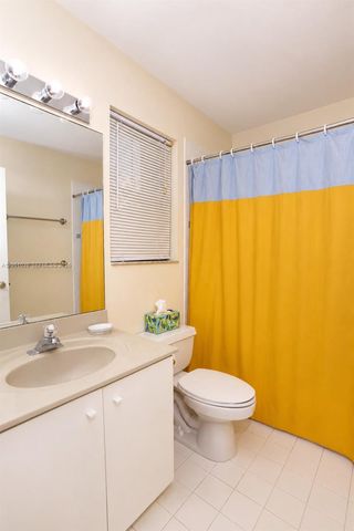 1115 Weeping Willow Way, Hollywood, FL 33019