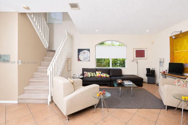 1115 Weeping Willow Way, Hollywood, FL 33019