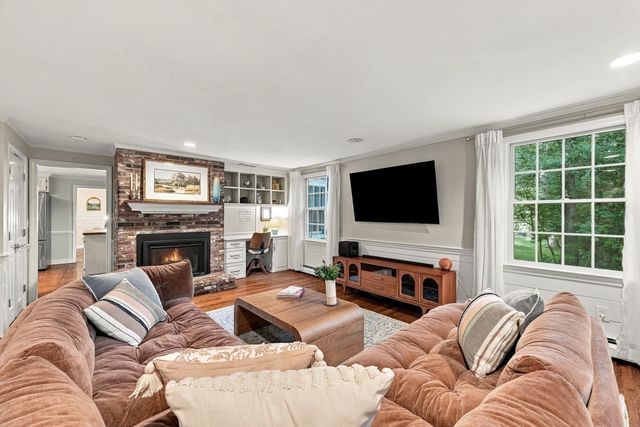 64 Parsonage Lane, Topsfield, MA 01983