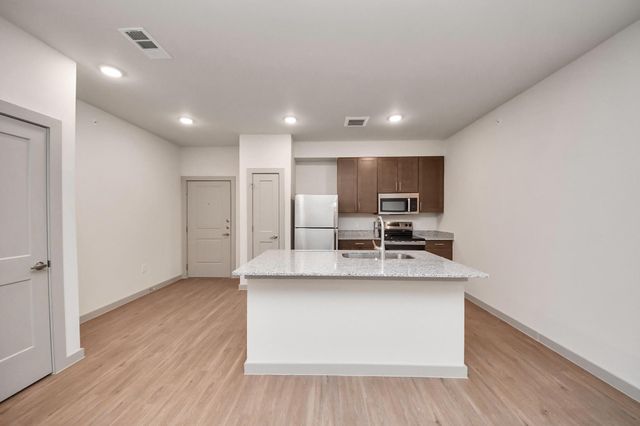 4639 Techniplex Drive 1103, Stafford, TX 77477