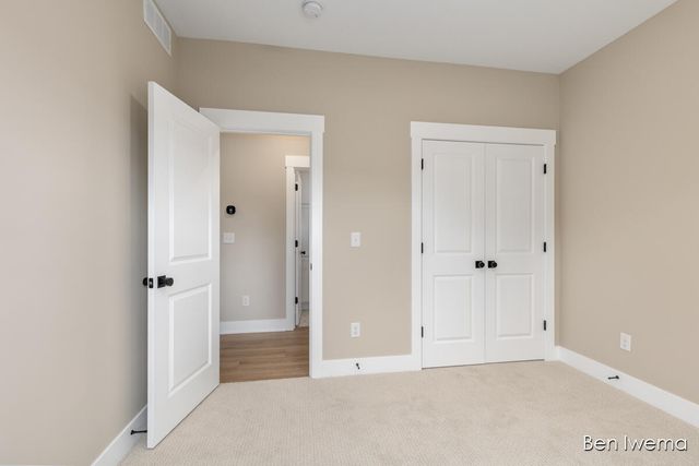 9026 Weston Drive, Coopersville, MI 49404