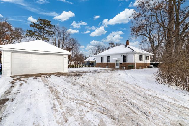 1443 Hazelwood Street, Saint Paul, MN 55106