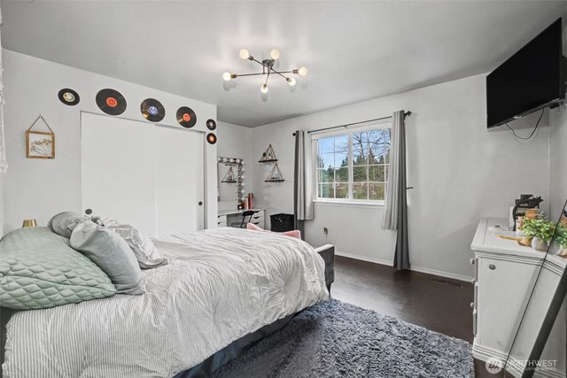 21504 107th Avenue E, Graham, WA 98338