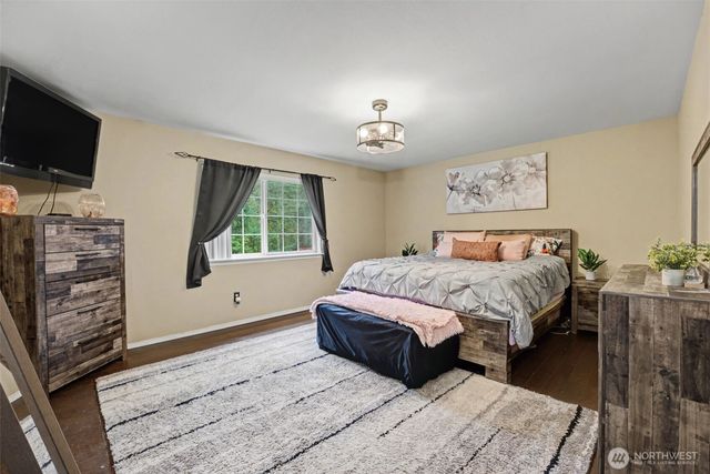 21504 107th Avenue E, Graham, WA 98338