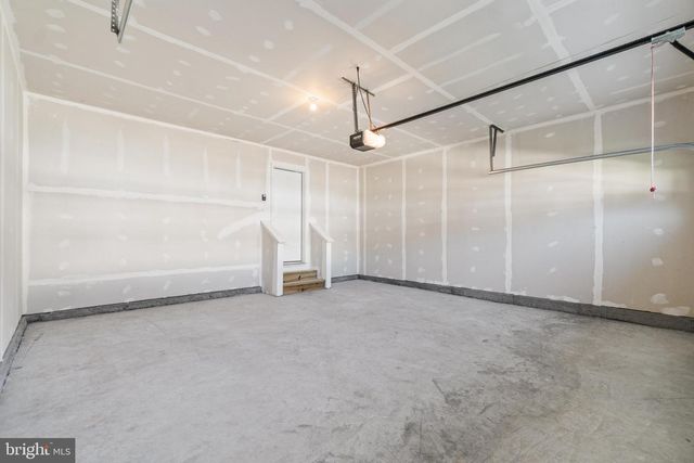 18 RIDERWOOD WAY, Shepherdstown, WV 25443