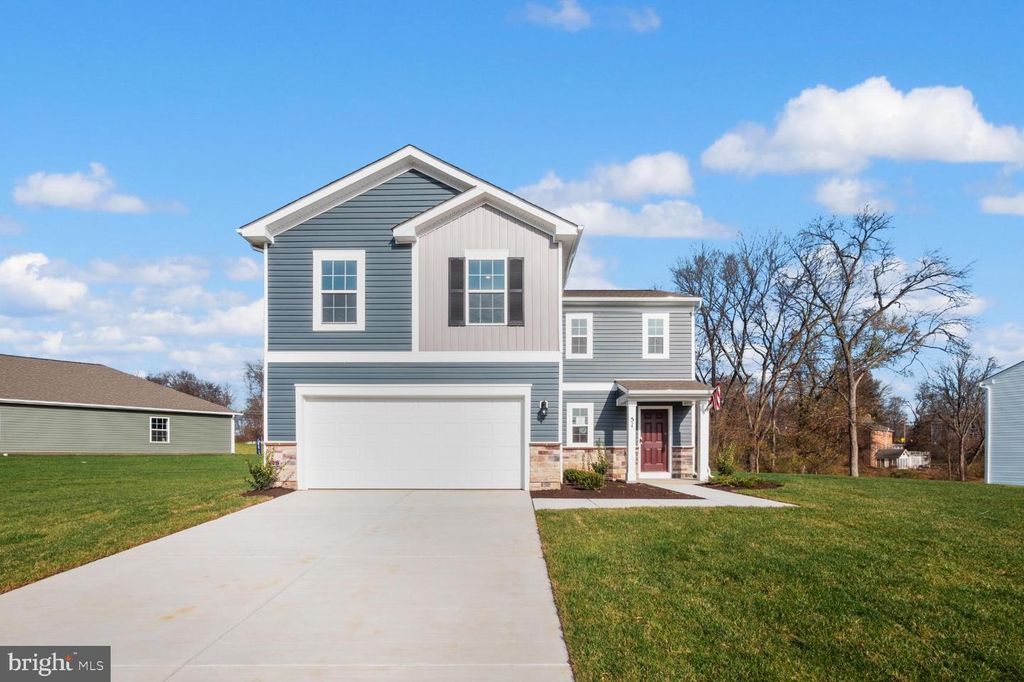 18 RIDERWOOD WAY, Shepherdstown, WV 25443