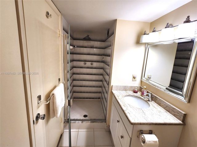 1631 Riverview Rd 203, Deerfield Beach, FL 33441